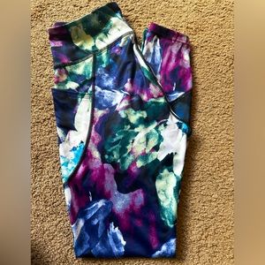 Size Medium Tek Gear Workout leggings. Floral multicolor.